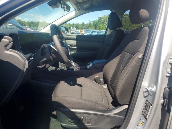 2026 HYUNDAI TUCSON SEL, SEL Plus — DENT