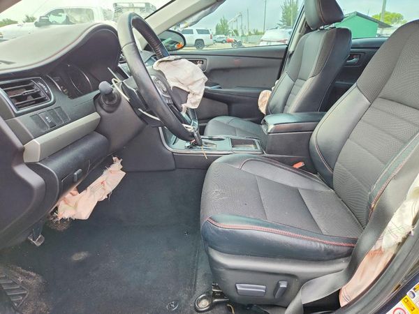 2016 TOYOTA CAMRY