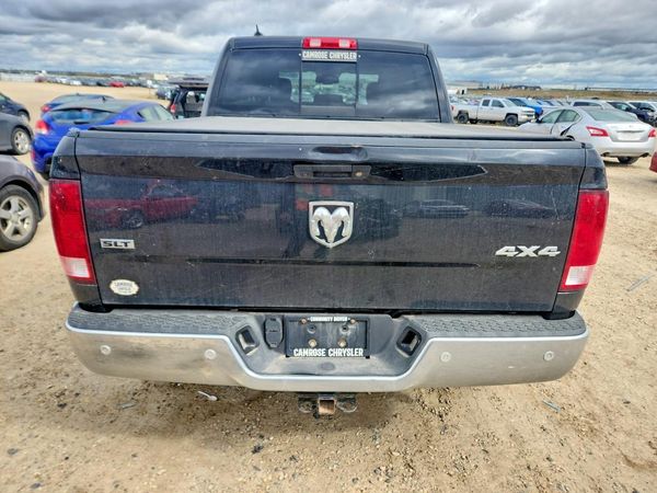 2018 RAM 1500 SLT