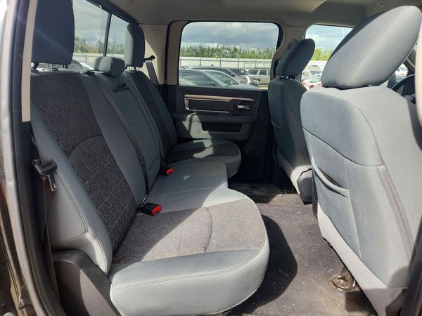 2018 RAM 1500 SLT