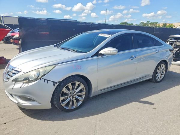 2013 HYUNDAI SONATA