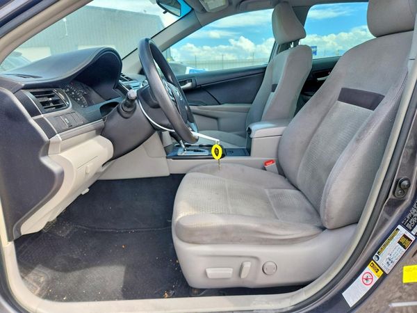 2014 TOYOTA CAMRY — DENT