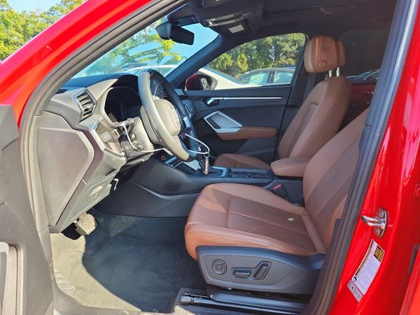 2024 AUDI Q3 — DENT