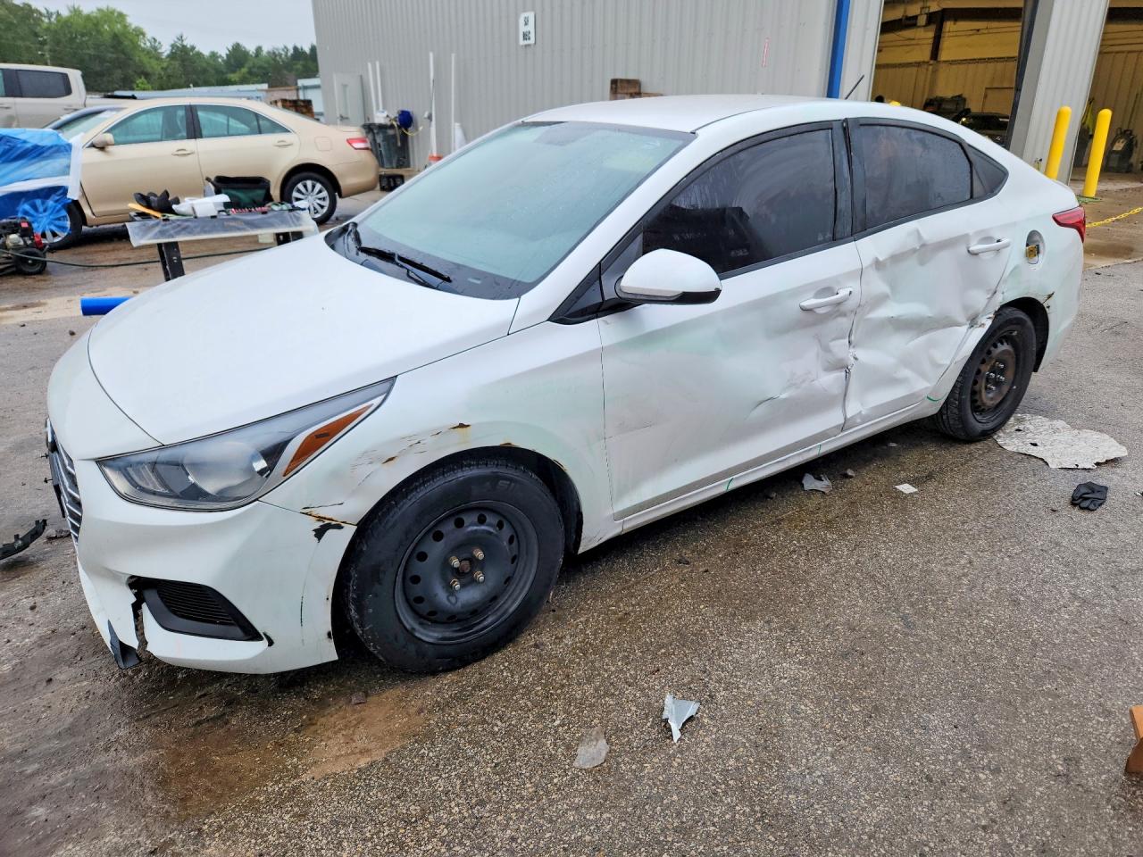 2019 HYUNDAI ACCENT SE and SEL — Front 3/4