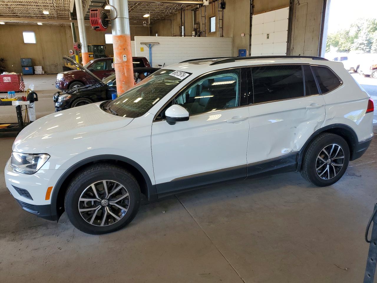 2021 VOLKSWAGEN TIGUAN