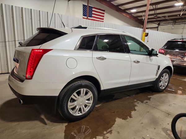 2012 CADILLAC SRX Luxury
