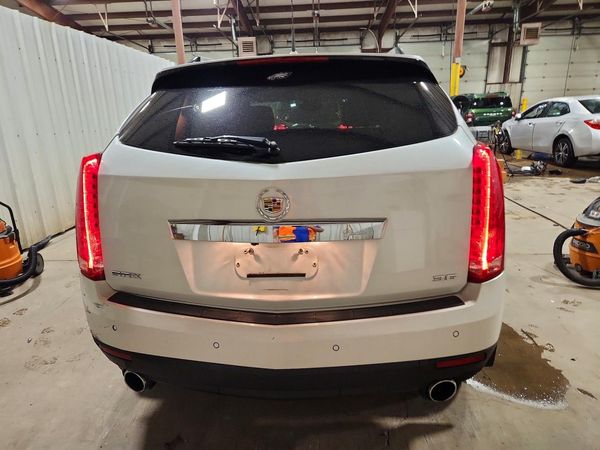 2012 CADILLAC SRX Luxury