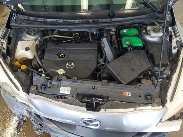 2013 MAZDA 5 Touring/GS — Engine bay