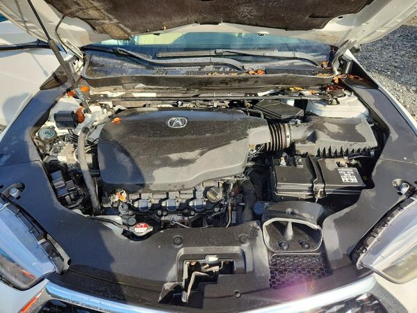 2018 ACURA TLX TECH V6 — Engine bay