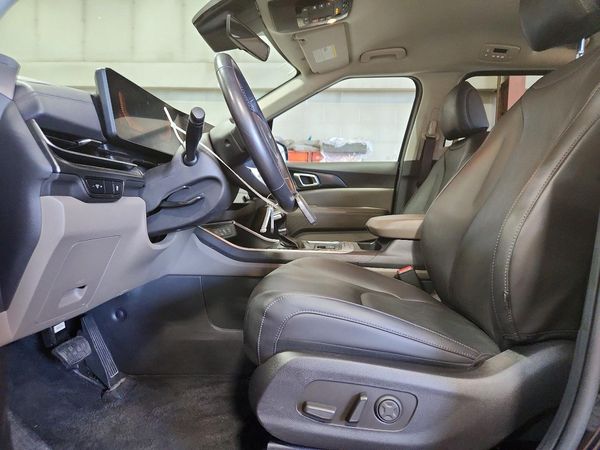 2026 KIA CARNIVAL LX, LXS — DENT