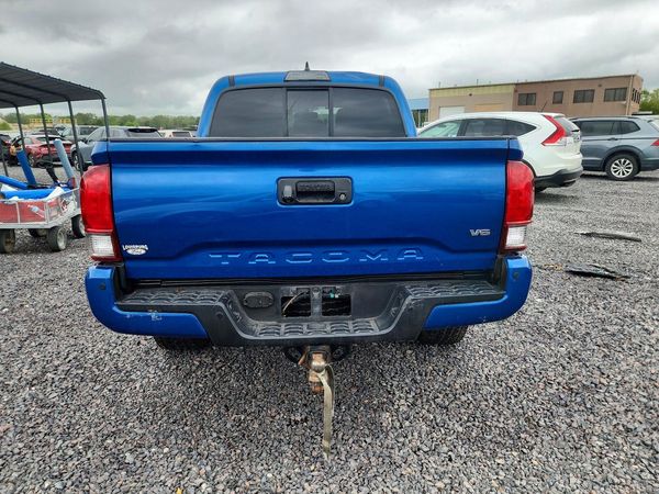 2016 TOYOTA TACOMA