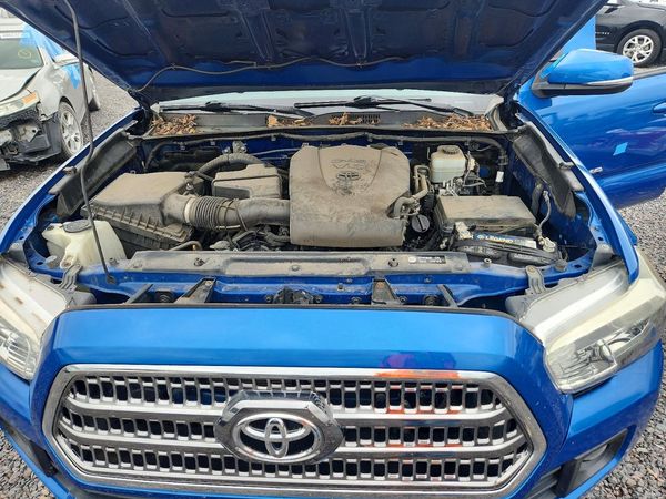 2016 TOYOTA TACOMA