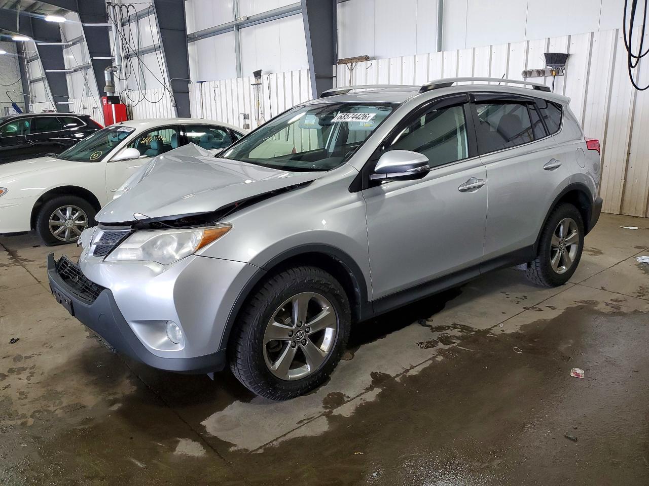 2015 TOYOTA RAV4 XLE (M Grade)
