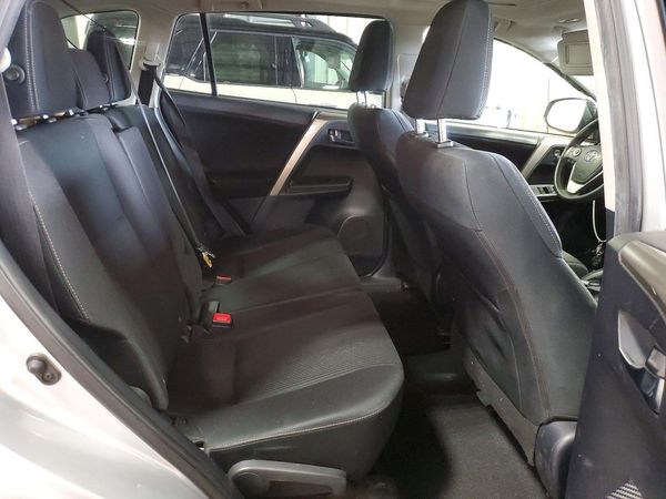 2015 TOYOTA RAV4 XLE (M Grade)