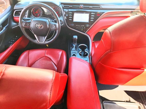 2018 TOYOTA CAMRY