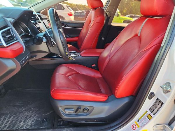 2018 TOYOTA CAMRY XSE
