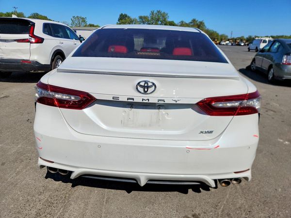 2018 TOYOTA CAMRY XSE