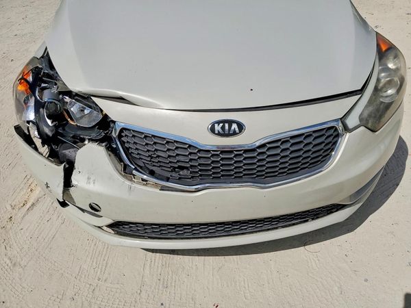 2014 KIA FORTE LX