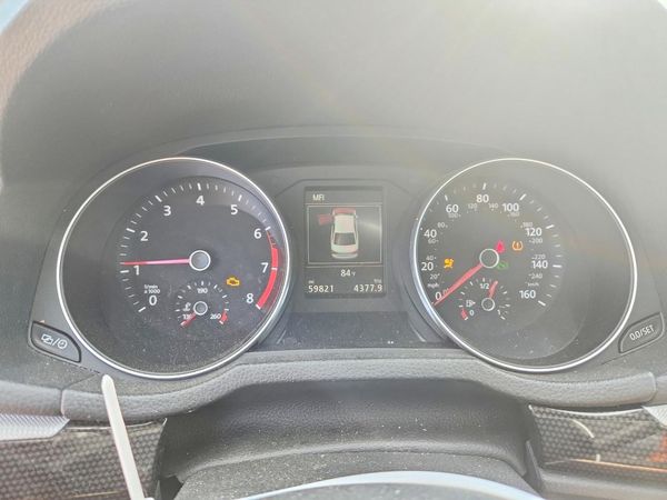 2019 VOLKSWAGEN PASSAT SE R-Line