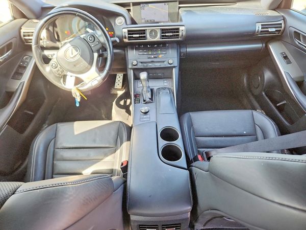 2016 LEXUS IS 300