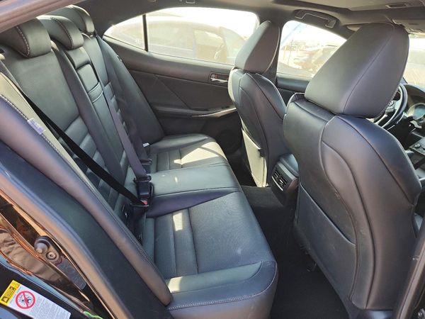 2016 LEXUS IS 300