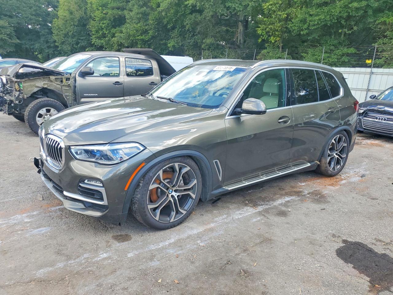 2021 BMW X5 sDrive40i — Front 3/4