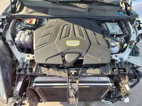 2021 PORSCHE CAYENNE E-Hybrid