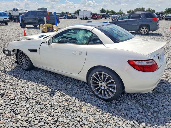 2014 MERCEDES-BENZ SLK