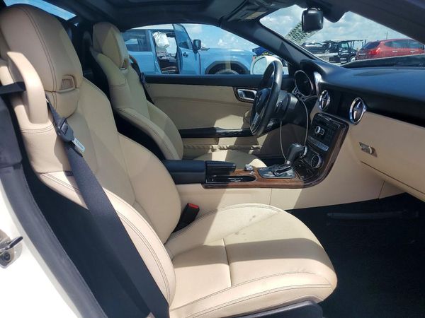 2014 MERCEDES-BENZ SLK