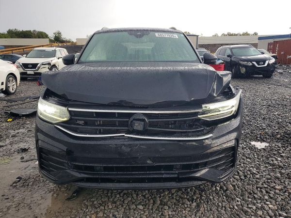 2022 VOLKSWAGEN TIGUAN SE R-Line Black — DIRF