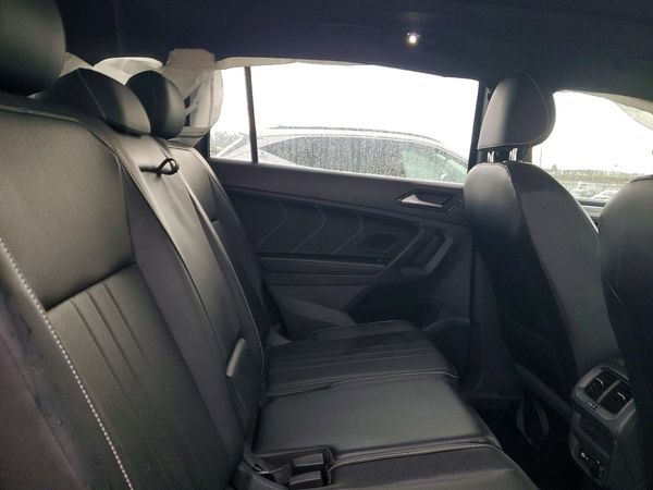 2022 VOLKSWAGEN TIGUAN SE R-Line Black — PSRS