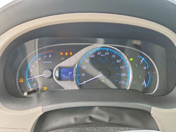 2012 TOYOTA SIENNA