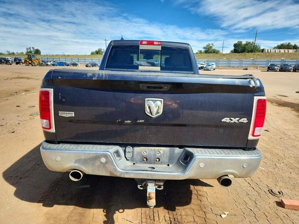 2014 RAM 1500 LARAMIE CREW CAB 4X4