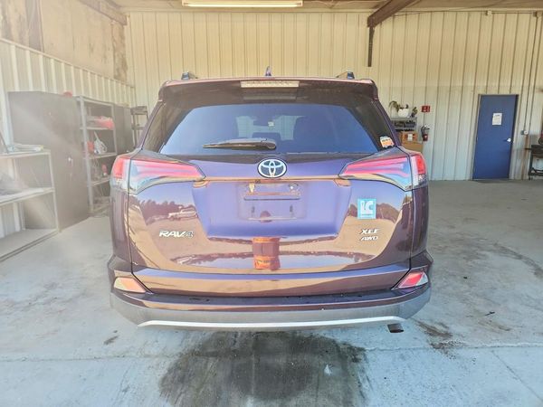 2018 TOYOTA RAV4 Adventure/XLE