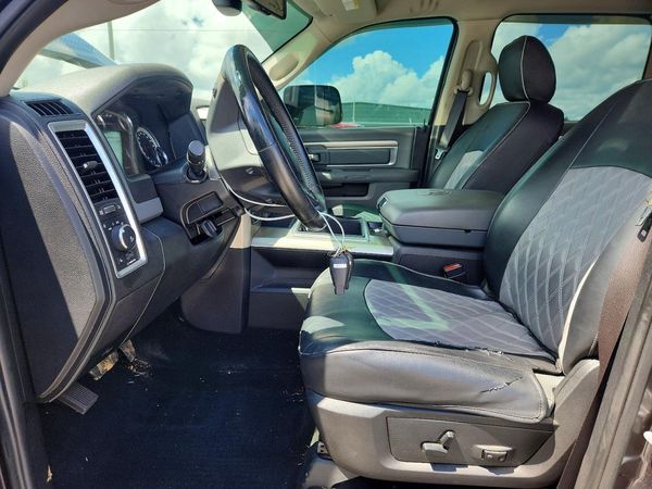 2015 RAM 1500 SLT
