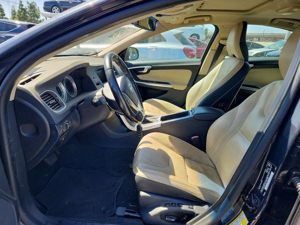 2013 VOLVO S60 — DENT