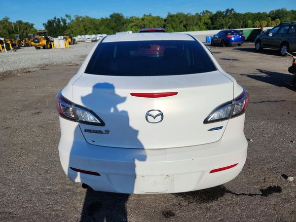 2013 MAZDA 3