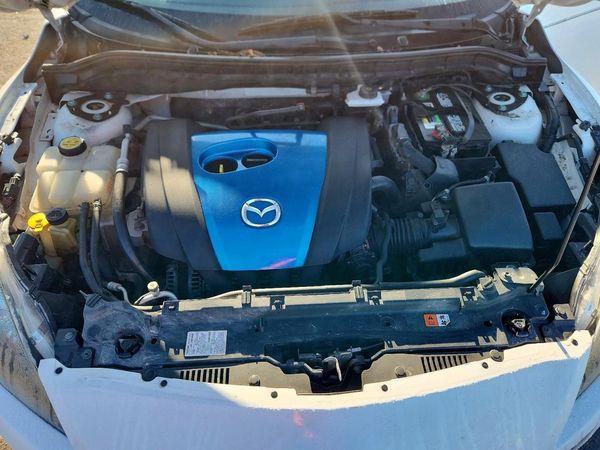 2013 MAZDA 3