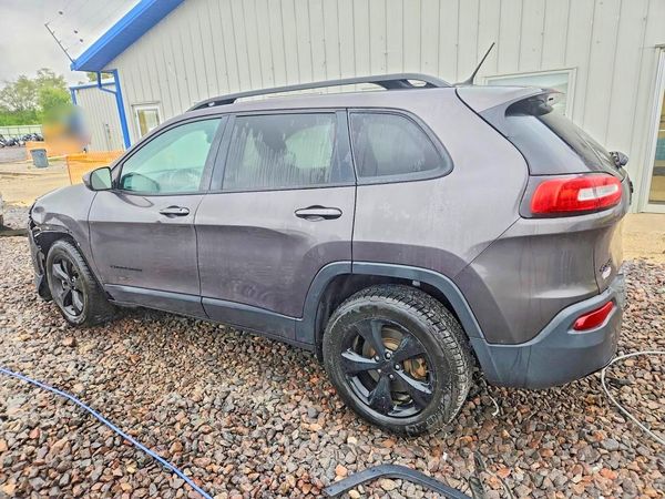 2018 JEEP CHEROKEE