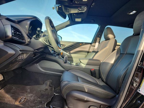 2025 SUBARU OUTBACK — DENT
