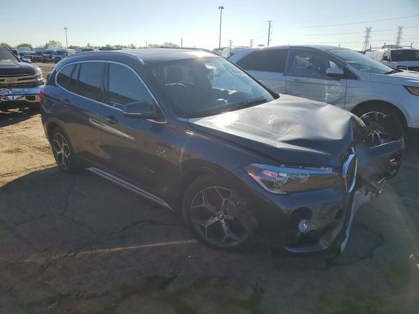 2018 BMW X1 xDrive28i — Passenger 3/4