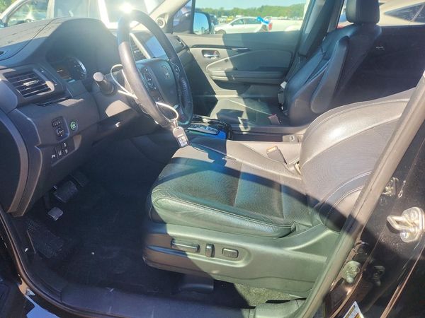 2016 HONDA PILOT Elite — DENT