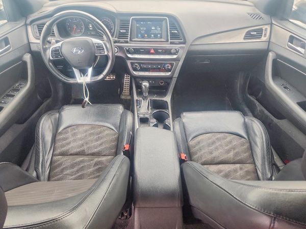 2019 HYUNDAI SONATA