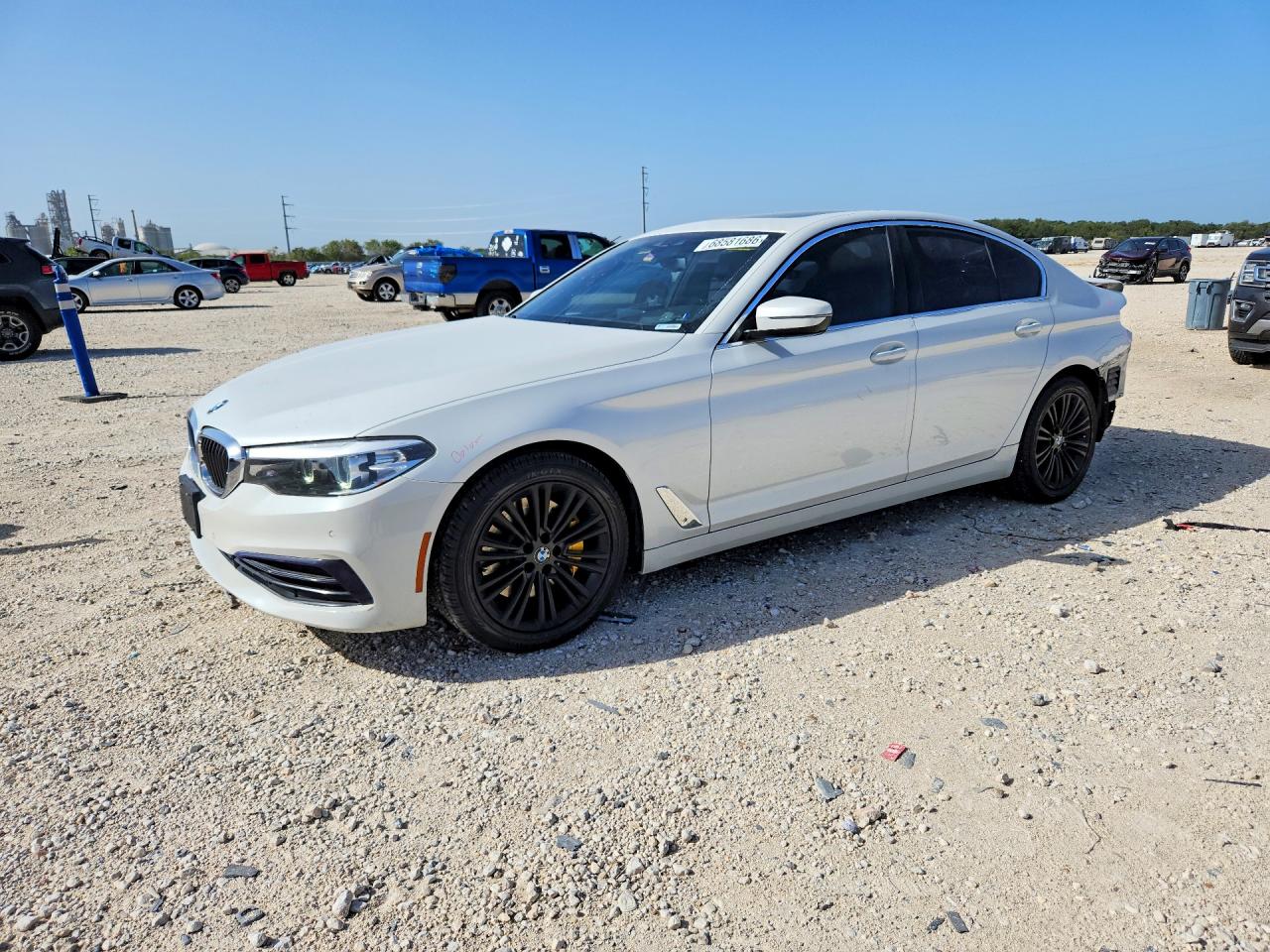 2019 BMW 530 xDrive — Front 3/4