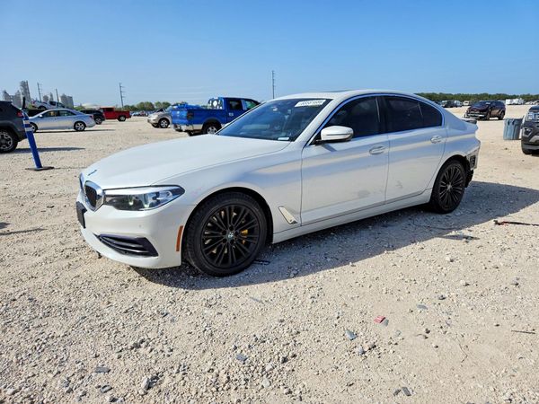 2019 BMW 530 xDrive — Front 3/4