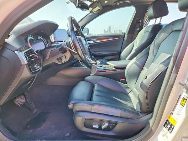2019 BMW 530 xDrive — DENT
