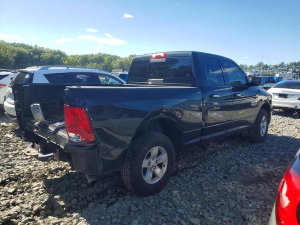 2016 RAM 1500 SLT