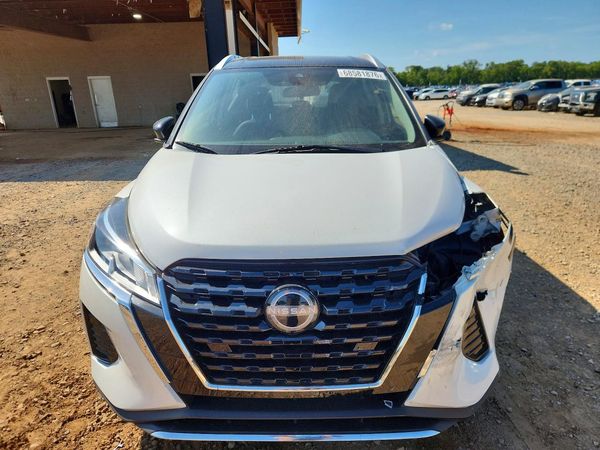 2022 NISSAN KICKS