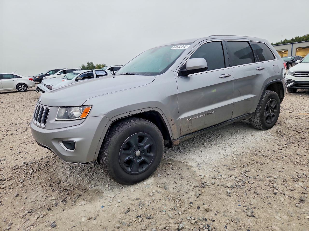 2014 JEEP GRAND CHER Laredo — Front 3/4