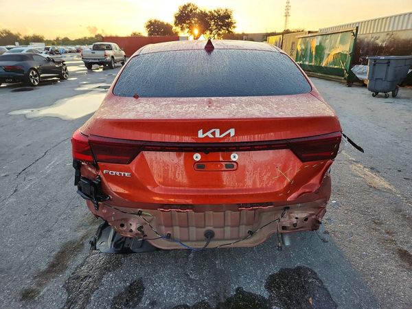 2022 KIA FORTE FE, LXS